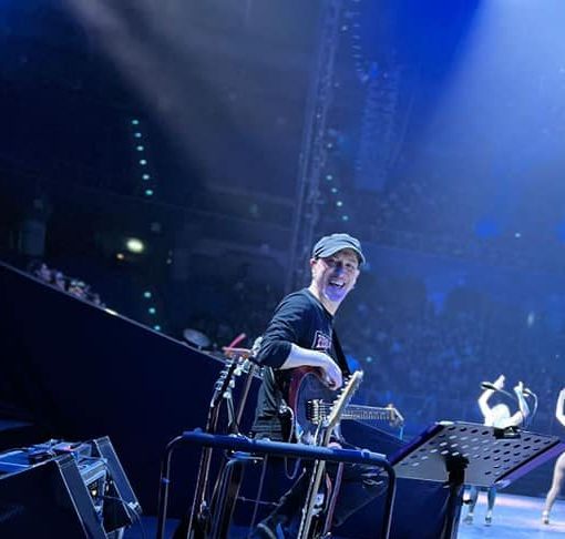 Renato Zero al Forum di Assago, sul palco con lui il grande Bicio Leo da Abbiategrasso