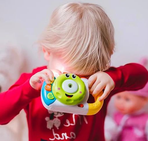 Milano-Pavia: calci e pugni a bimba di nove mesi, via al processo contro 28enne