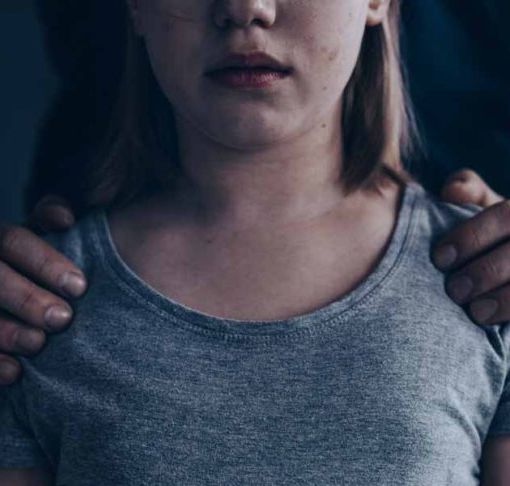 Milano, violenza sessuale su sei bambine: giovane condannato a 16 anni di carcere