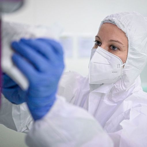 Covid-19, in Italia oggi 13.452 nuovi contagi e 232 decessi. Lombardia ancora la regione con l'incremento maggiore
