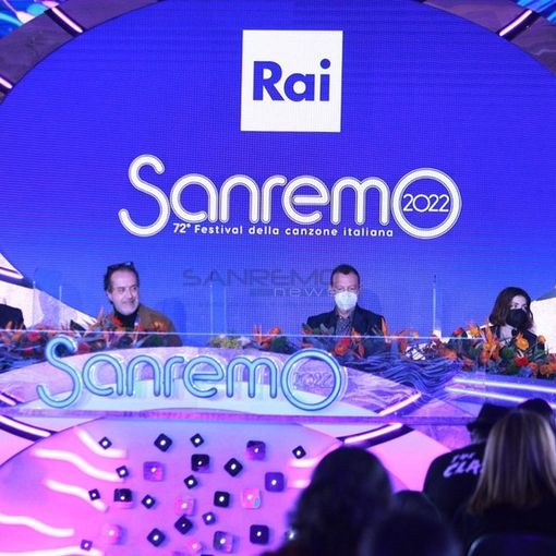 72° Festival, Amadeus: “Mi ha telefonato il Presidente Mattarella, commosso per l'omaggio che il Festival gli ha tributato. Sono commosso io”