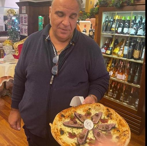 Nasce a Gallarate la pizza The Queen, l'omaggio più gustoso alla Regina Elisabetta