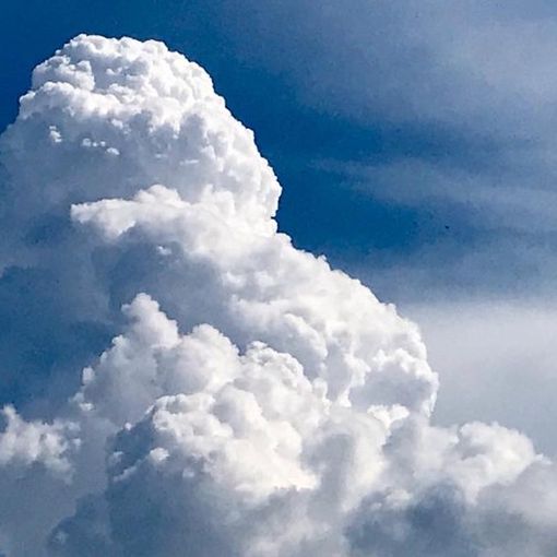 Stasera ancora rischio temporali e grandine. Domani crollo delle temperature: massime a 18 gradi