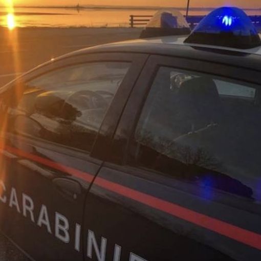 Tragico incidente: muore schiacciato dal proprio camion