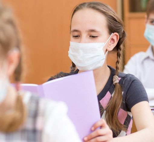 Coronavirus e scuole, la Lombardia da maggio userà i test salivari