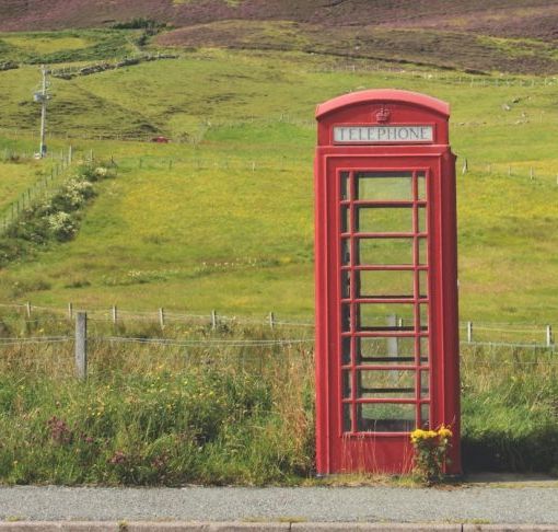 Addio alle cabine telefoniche lungo le strade...