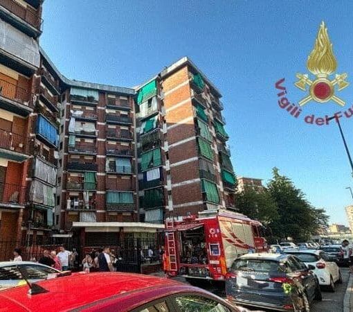 Incendio a Cinisello Balsamo: in salvo uomo, due bambini e un cane