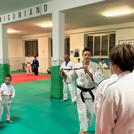 Mede: il judoka Fabio Brocchieri premiato per la medaglia d'argento ai mondiali veterani ad Abu Dhabi
