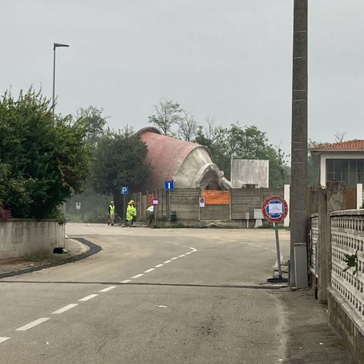 Dorno, abbattuta la torre dell'acquedotto in via Zino (VIDEO E FOTO)