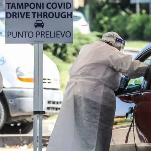 Emergenza vento: chiuso anche il Drive Through di Trenno. Vaccinazioni spostate a Milano Baggio