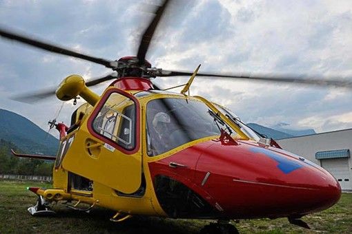 Dramma in Valle Anzasca: donna resta impigliata a una teleferica e precipita nel vuoto per cento metri