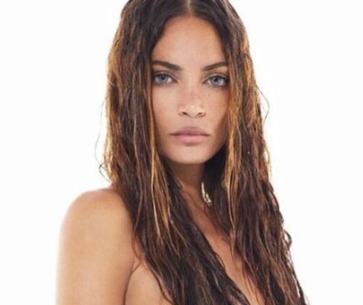 Elodie ‘senza veli’ nel nuovo singolo: alle critiche lei replica che….