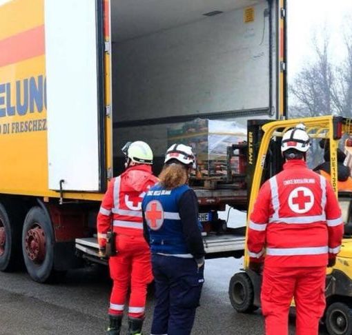 Aveva 48 anni ed abitava nel Novarese l’autista morti ieri al polo logistico Esselunga