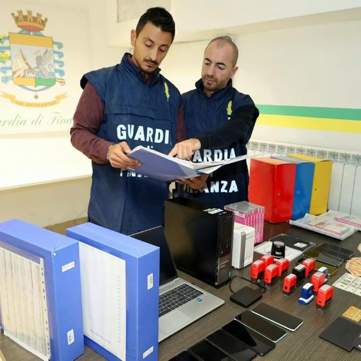 Busto Arsizio: evadono Iva per 50 milioni di euro e fanno la bella vita, marito e moglie arrestati dalle Fiamme Gialle