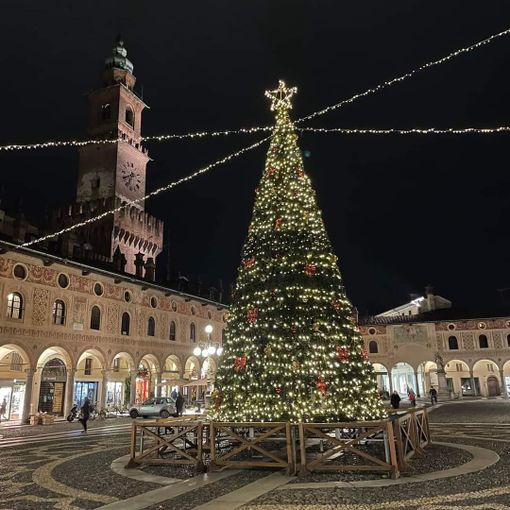 foto tratte dalla pagina Facebook dell'assessore Andrea Sala