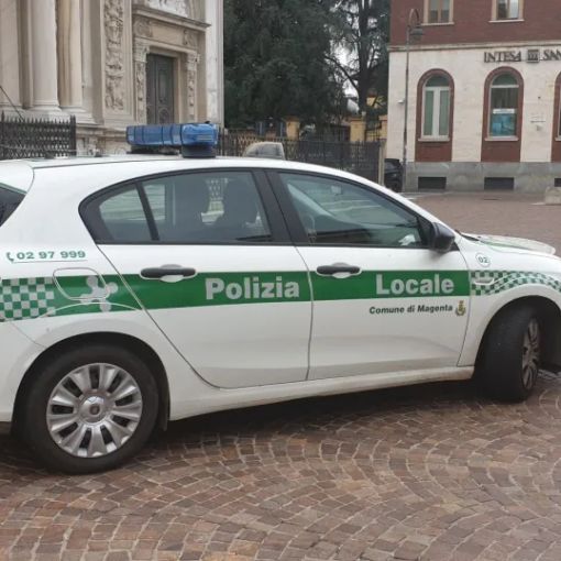 Magenta, lite in farmacia per una questione di precedenza: anziano finisce al pronto soccorso