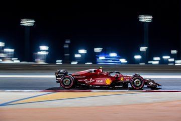 Formula 1, Saturday Night &quot;Red&quot; Fever