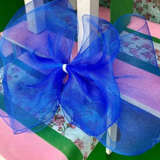 “Coloriamo la città di blu”: commercianti di Magenta per la consapevolezza sull’autismo