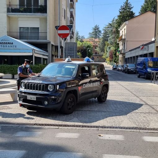 Salice Terme: malamovida, 6 giovani denunciati per lesioni