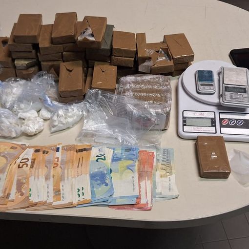 Voghera: fermato per un controllo dai carabinieri viene trovato con la droga, 62enne arrestato