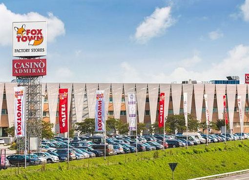 L’ampliamento di Fox Town a Mendrisio porta la ‘firma’ dell’archistar Mario Botta