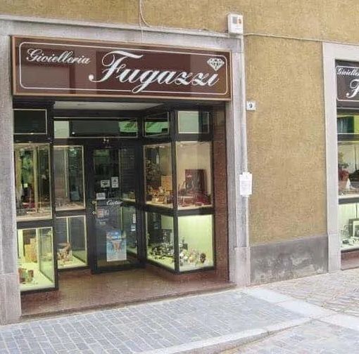Magenta, ultima saracinesca abbassata per la Gioielleria Fugazzi