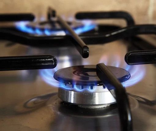 «Gas, in tre anni bollette aumentate del 34%: situazione prezzi fuori controllo»