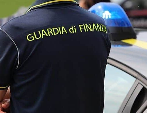 Bonus facciate, truffa da 500mila euro: sequestro della GDF a Busto Arsizio
