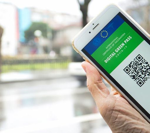 Green Pass, ecco la bozza del decreto: sarà obbligatorio dal 5 agosto