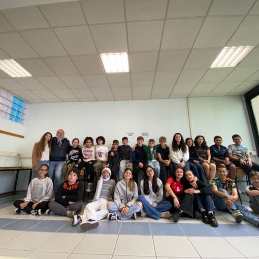 Vigevano, alla scuola media Robecchi torna il giornale scolastico digitale “The new wanted”, secondo compleanno