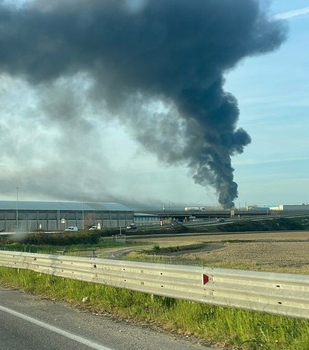 Incendio alla Kemi, l'azienda ringrazia i Vigili del fuoco e le forze dell'ordine intervenute