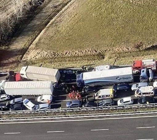 Riaperta alle 17 la A26; le vittime avevano 37 e 71 anni