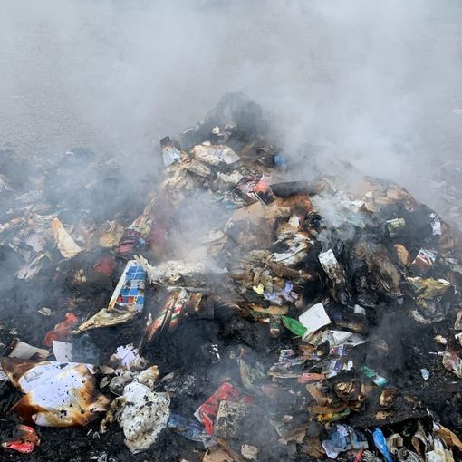 Abbiategrasso, pile conferite erroneamente in un compattatore della carta che prende fuoco. Il presidente Bonasegale: “Più” senso civico e attenzione da parte della cittadinanza per la salvaguardia del nostro eco-sistema”