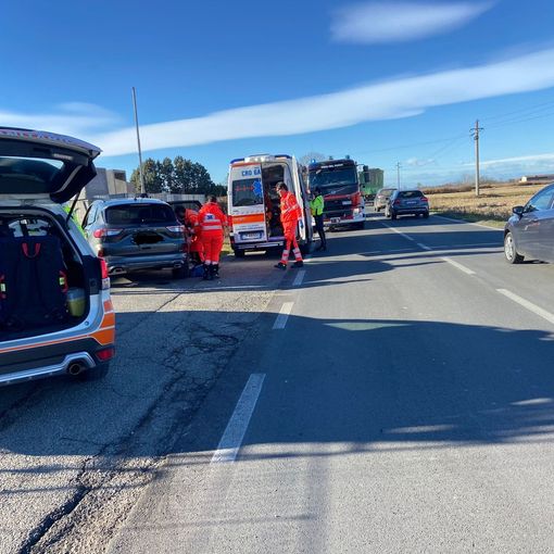 Sannazzaro: incidente sulla provinciale 193bis, soccorse 4 persone