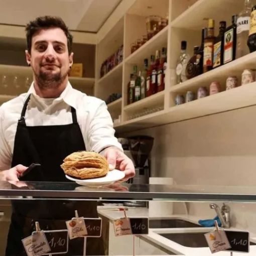 Buccinasco nel dolore per la morte del giovane Ivano Calzighetti, investito e ucciso sulla sua bicicletta