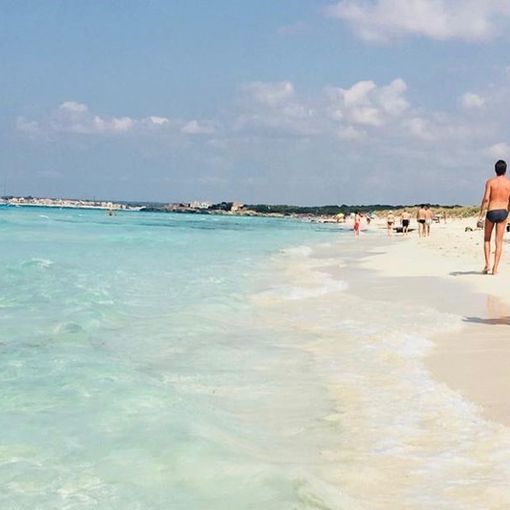 TURISMO, MA NON PER TUTTI. Invasione tedesca alle Baleari, la Spagna e non solo si chiede: «Perché in patria no e fuori dai confini sì?»