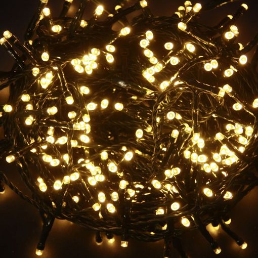 Pavia accende luci natalizie a Led (per risparmiare)