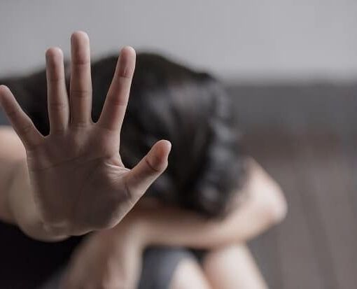 Abbiategrasso: maltratta la moglie in presenza dei figli minori, arrestato in flagranza dai Carabinieri
