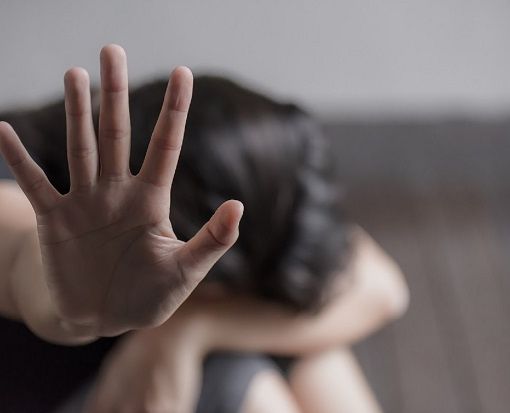 Robecco sul Naviglio, maltrattamenti in famiglia: 50enne condannato a un anno e undici mesi