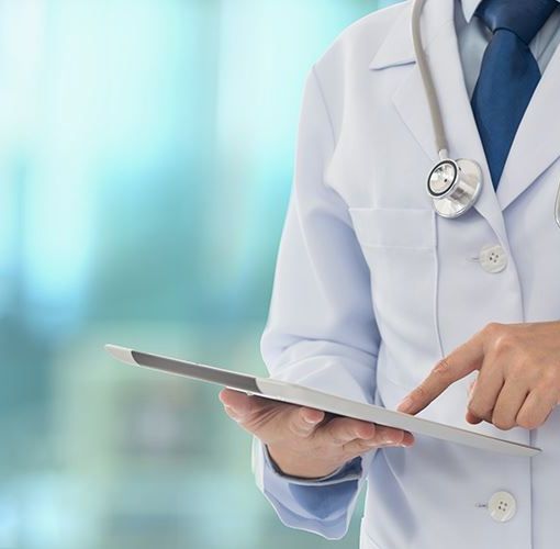Operazione dei Nas in tutt'Italia: 165 posizioni irregolari in ospedali e Rsa