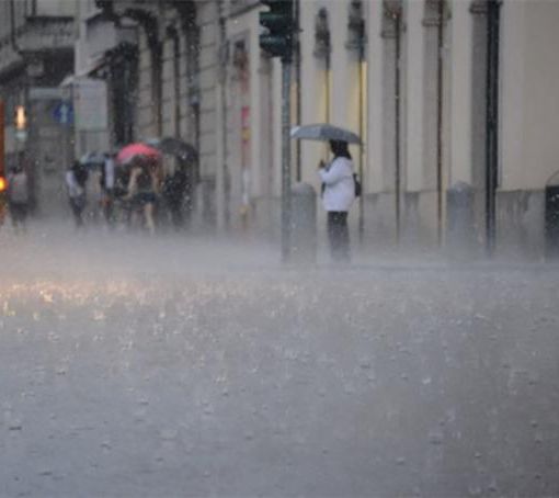 Un nuovo fine settimana di pioggia: allerta gialla nel novarese