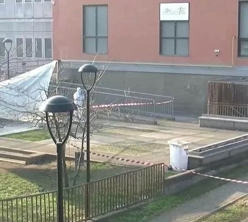 Pavia, 35enne accoltellato in centro