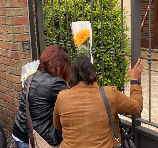 Tragedia di Samarate. Stefania, la creatività, le risate con le amiche e l'ultimo messaggio: «Mandavi lunghi audio, perché dicevi che solo gli amici li ascoltano»