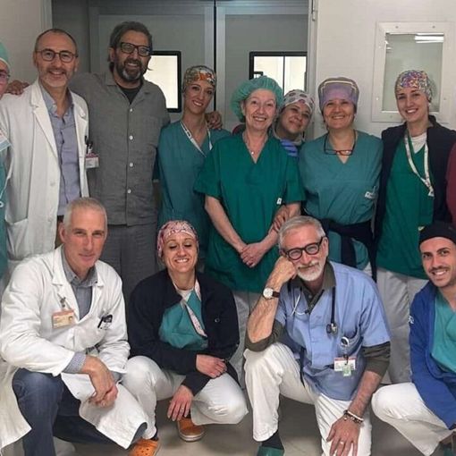 Il giorno più bello del rocker Omar Pedrini: ricoverato, curato e dimesso dall’ospedale Fornaroli di Magenta