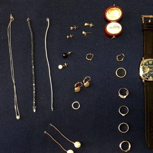 Milano: ricettavano oro, gioielli e orologi. Sequestro da 1 milione