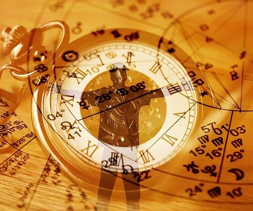 Ecco cosa prevedono le stelle per il periodo di vacanza. Con l’augurio che illuminino il cammino ed accendano l’amore, la gioia e… l’estate!