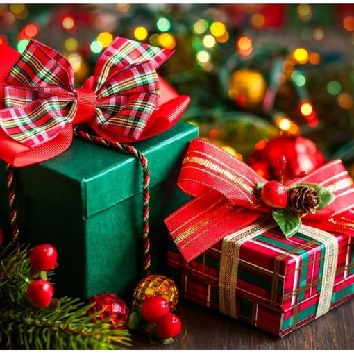 Natale 2022, Federconsumatori: boom di regali utili, alimentari e sostenibili