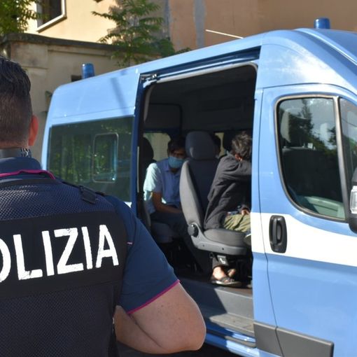 Furto al supermercato Esselunga di Novara: tre uomini arrestati