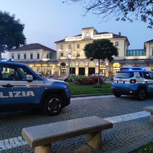 Novara, 21enne spruzza uno spray urticante addosso ad un coetaneo, denunciato
