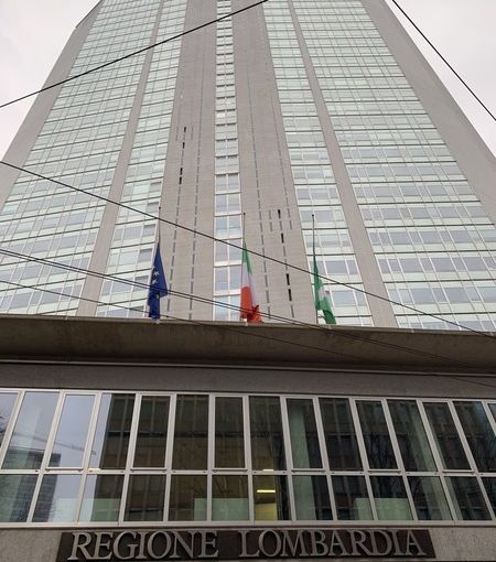 Lombardia: inaugurata la mostra sui 60 anni del grattacielo Pirelli